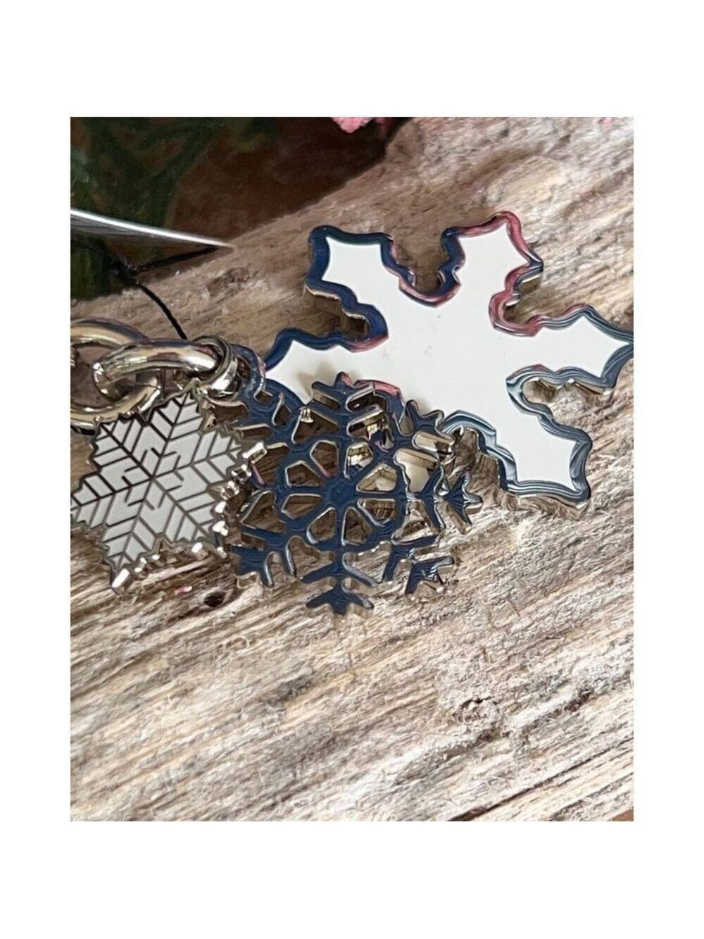 COACH White 3 snowflake Purse Charm Key Chain / Fob Silver White - Picture 5 of 8